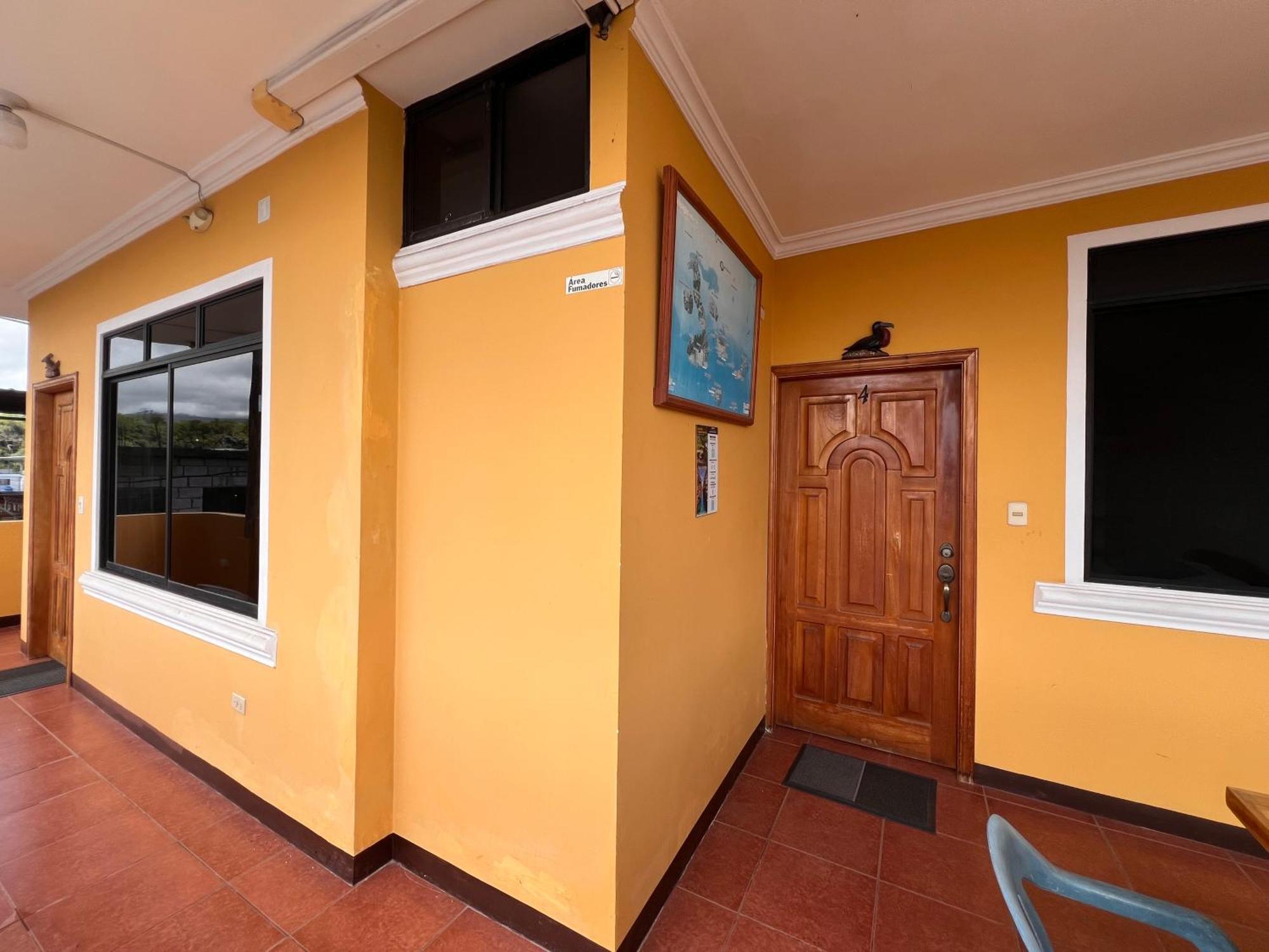 Hostal Casa Cascada 阿约拉港 外观 照片