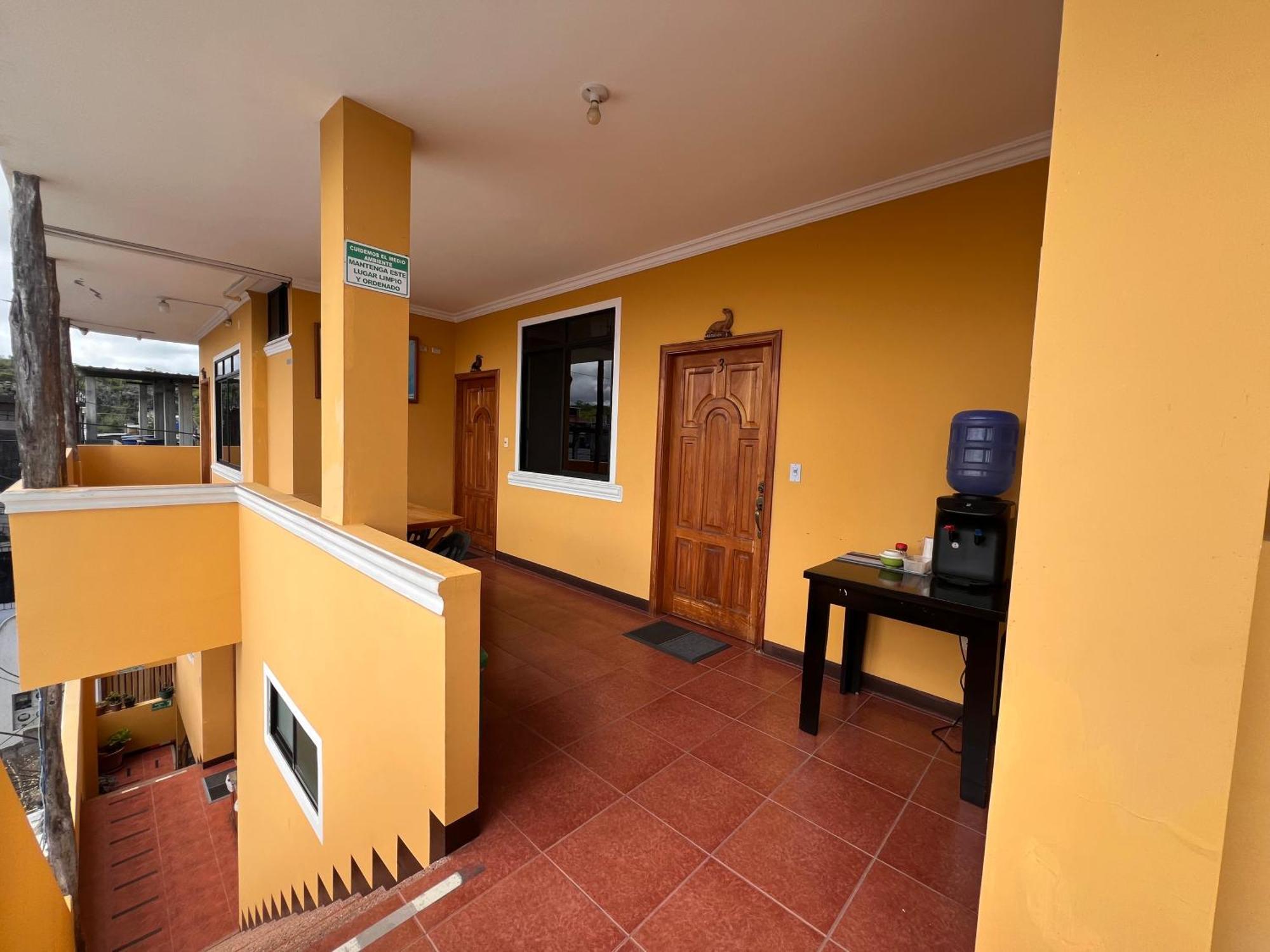 Hostal Casa Cascada 阿约拉港 外观 照片
