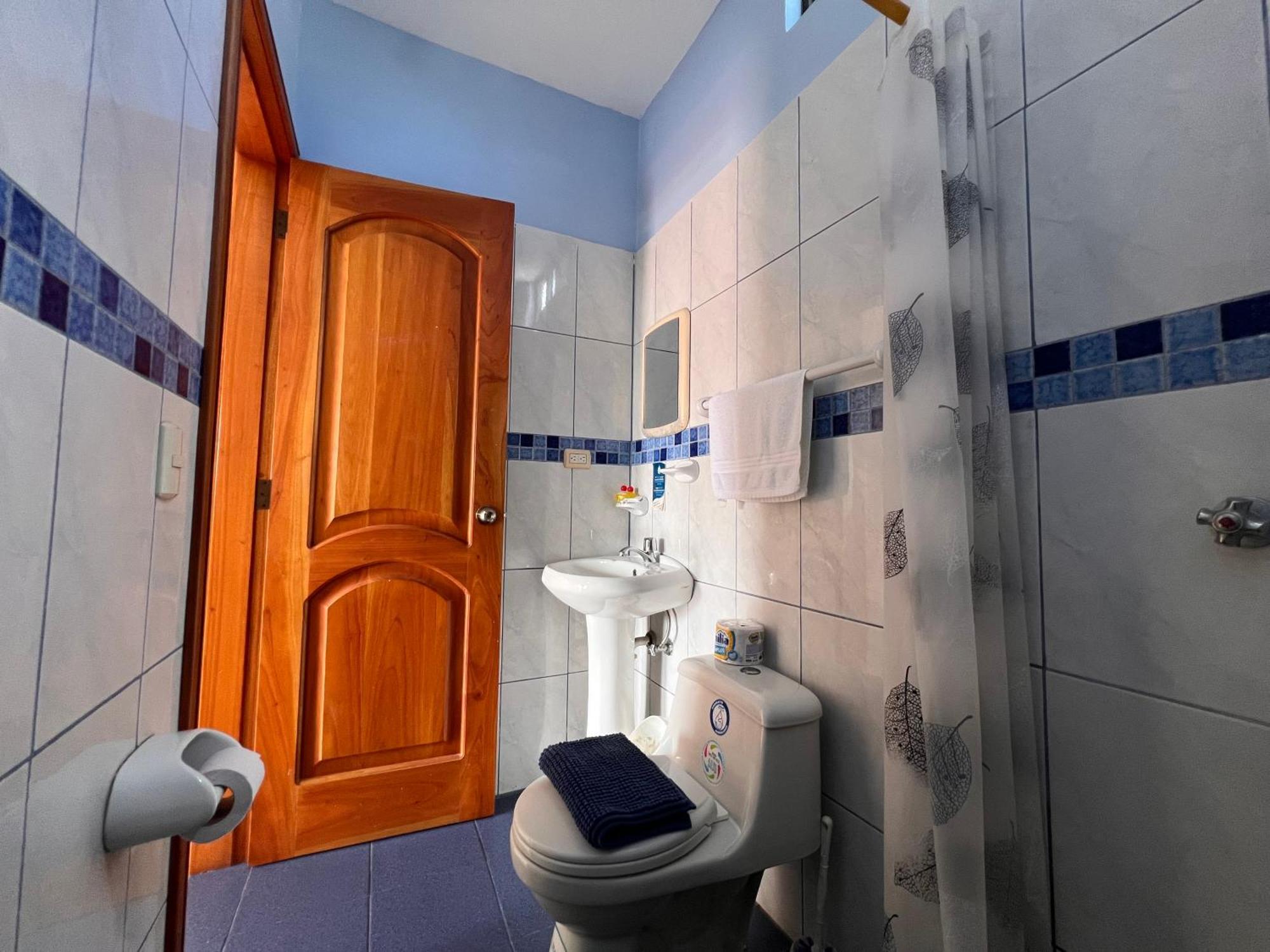 Hostal Casa Cascada 阿约拉港 外观 照片