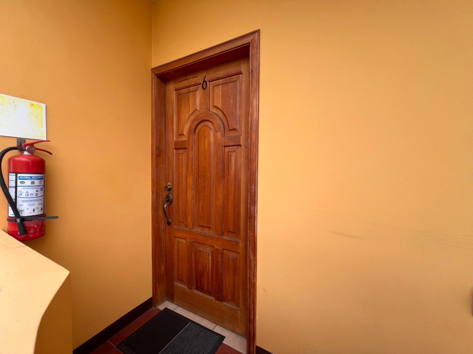 Hostal Casa Cascada 阿约拉港 外观 照片