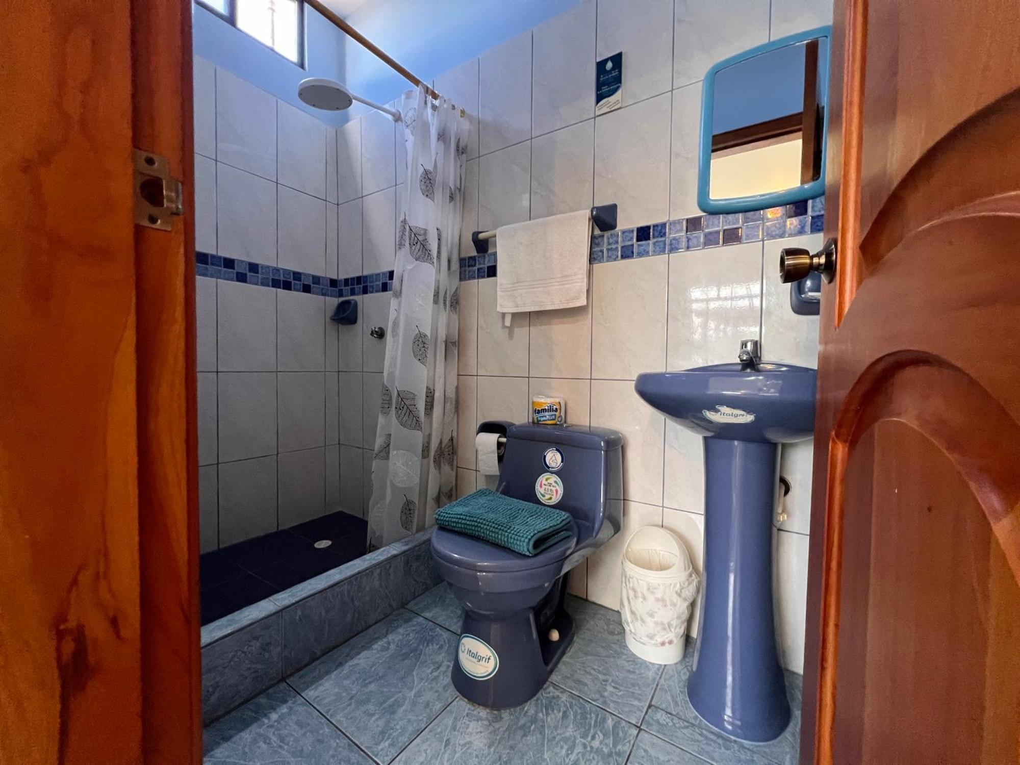 Hostal Casa Cascada 阿约拉港 外观 照片