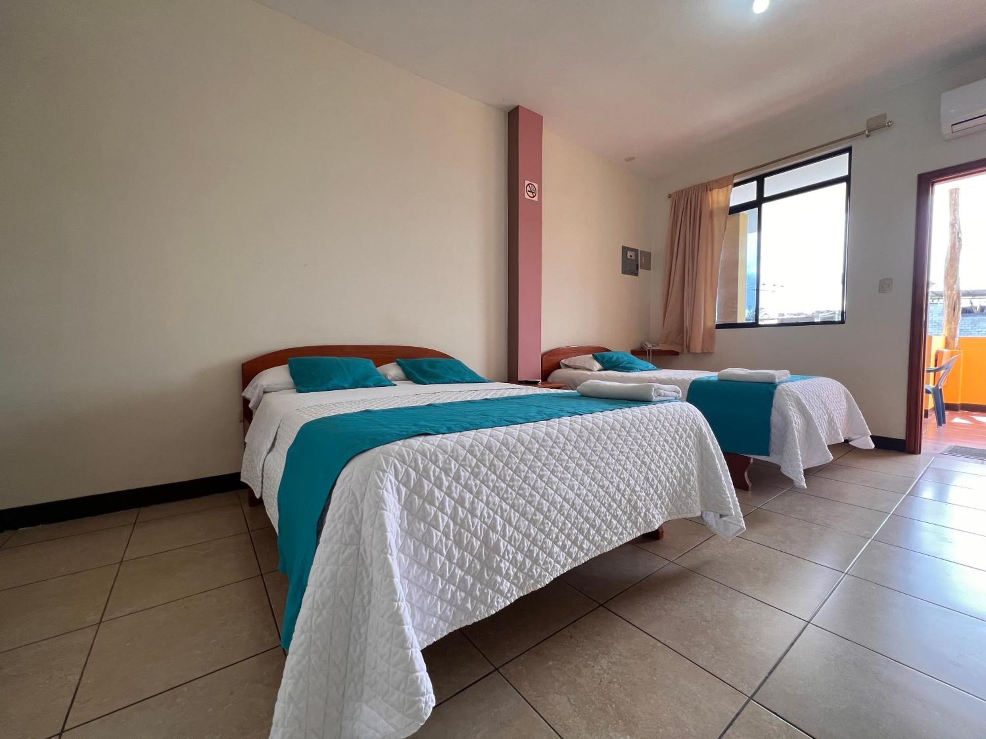Hostal Casa Cascada 阿约拉港 外观 照片
