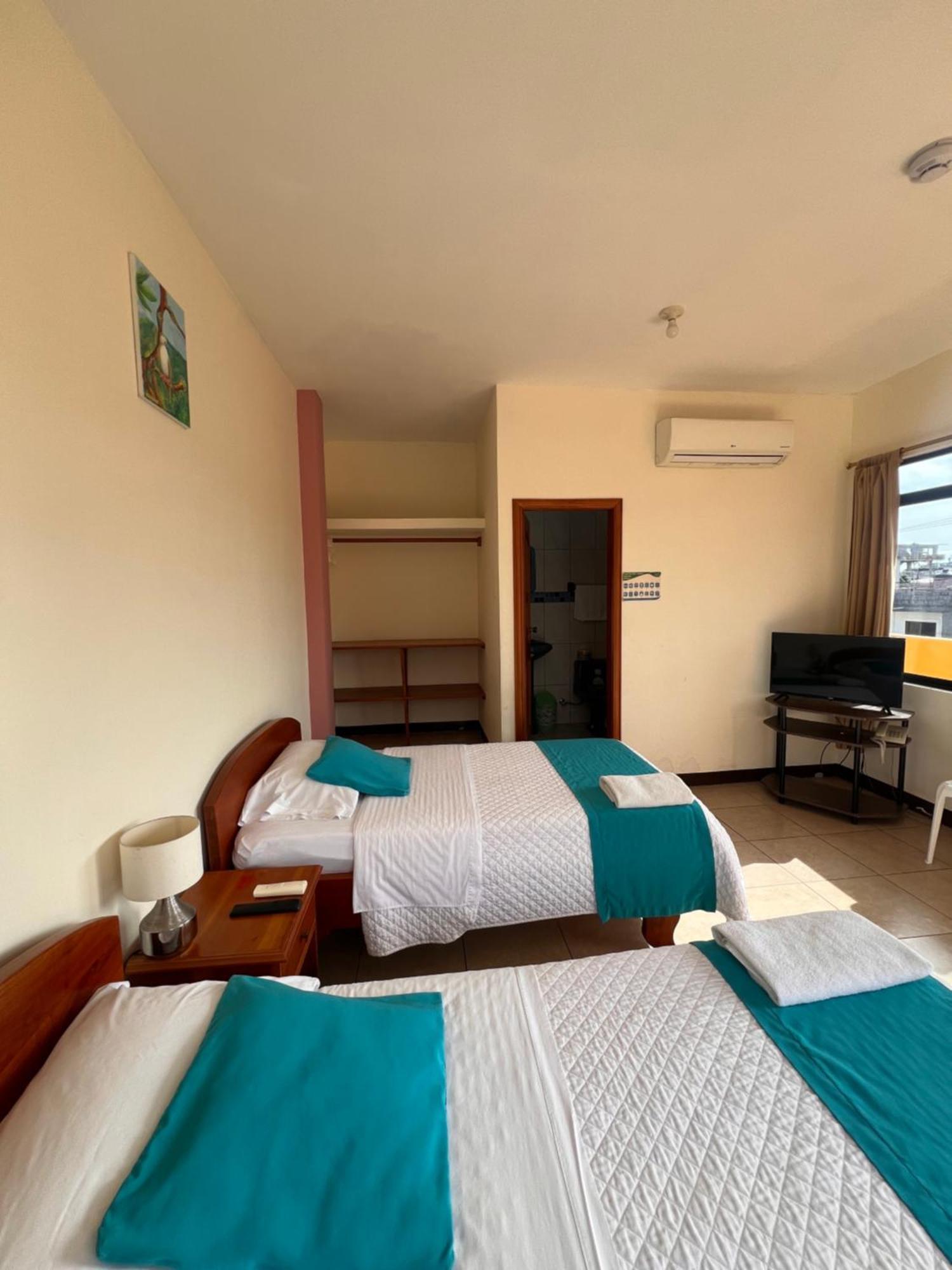 Hostal Casa Cascada 阿约拉港 外观 照片