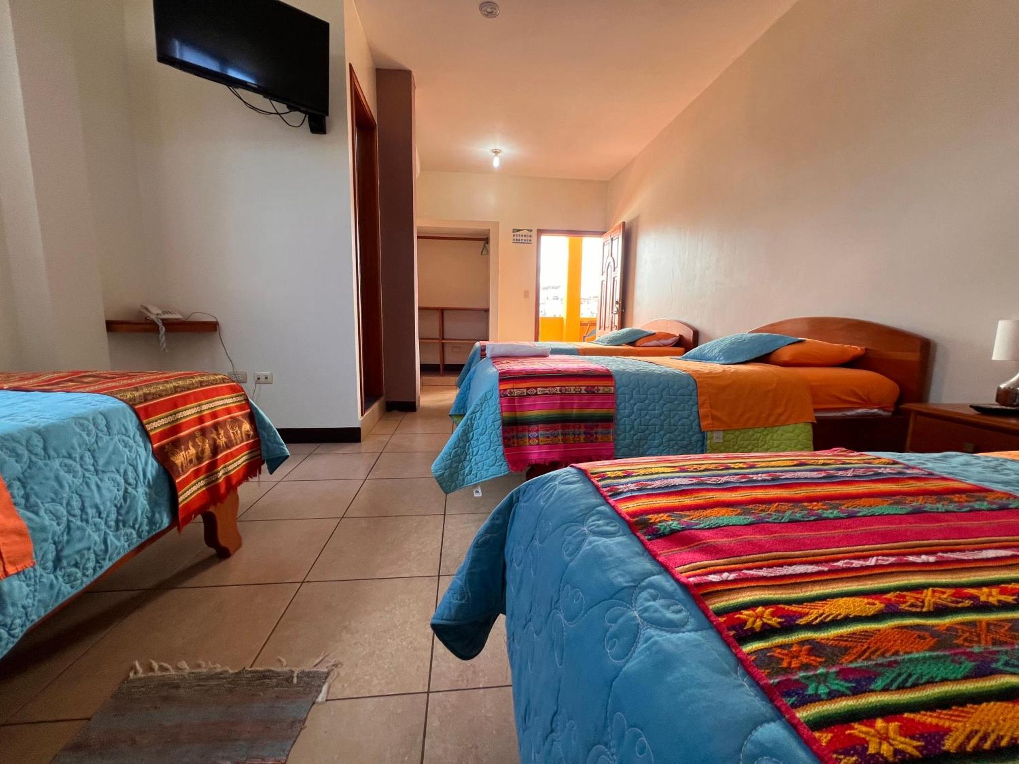 Hostal Casa Cascada 阿约拉港 外观 照片