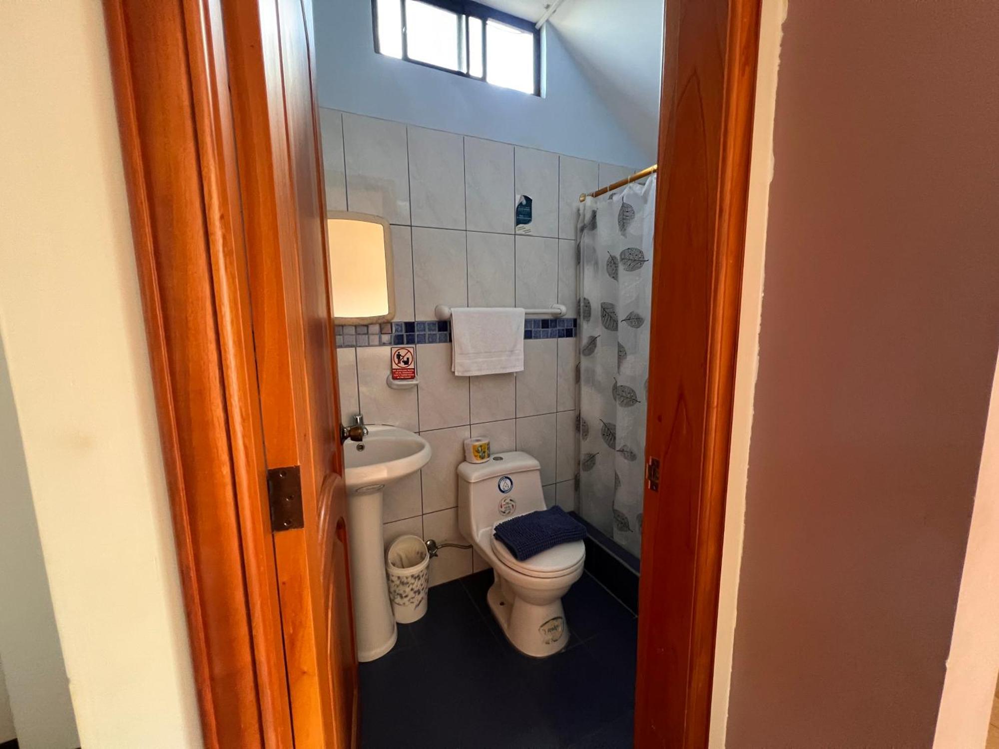 Hostal Casa Cascada 阿约拉港 外观 照片
