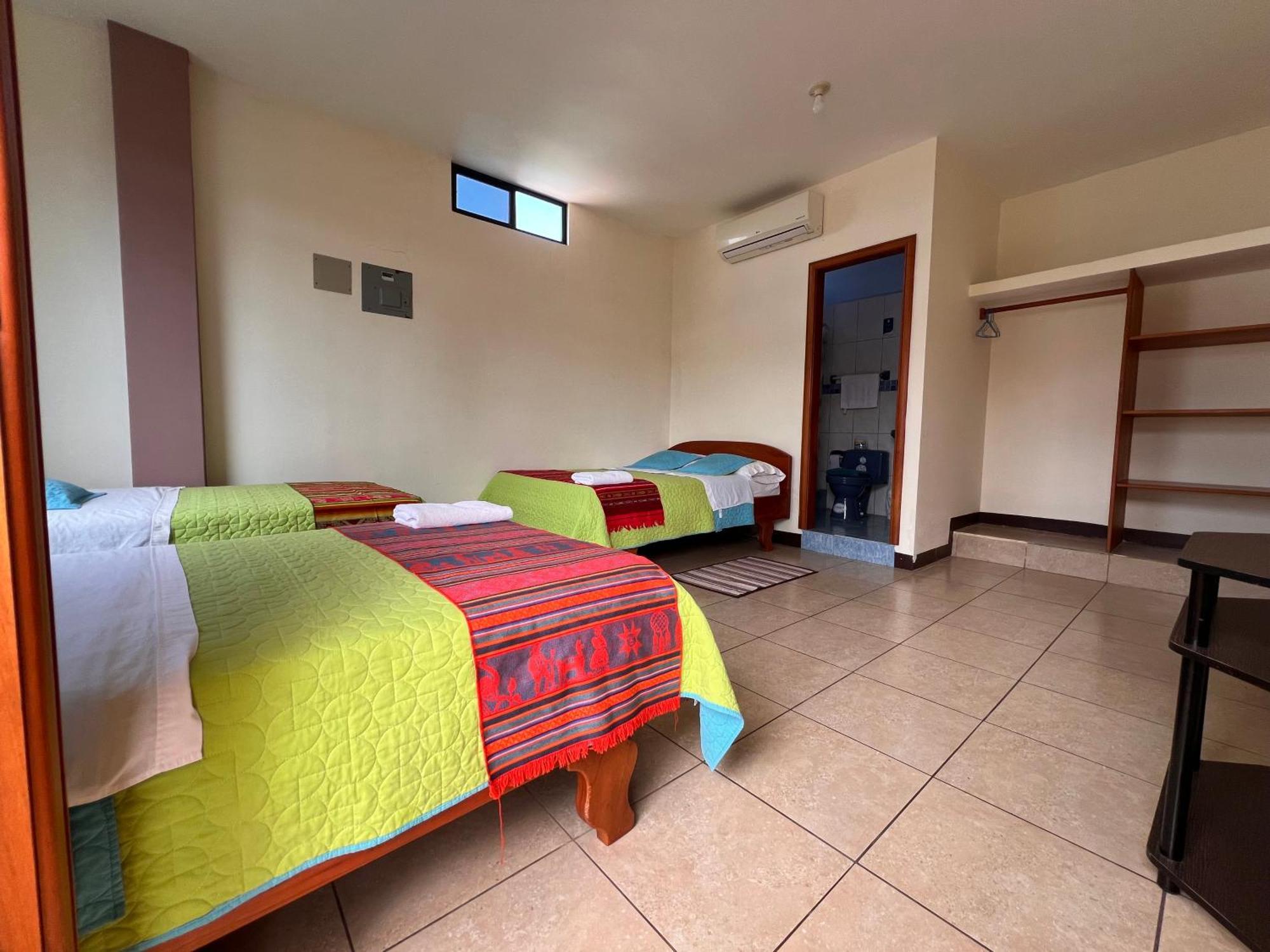Hostal Casa Cascada 阿约拉港 外观 照片