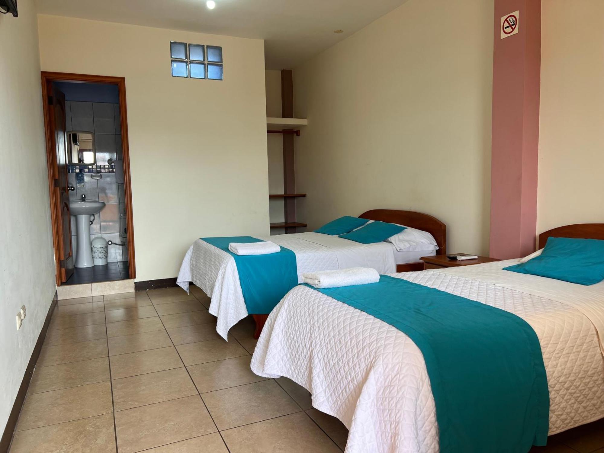 Hostal Casa Cascada 阿约拉港 外观 照片