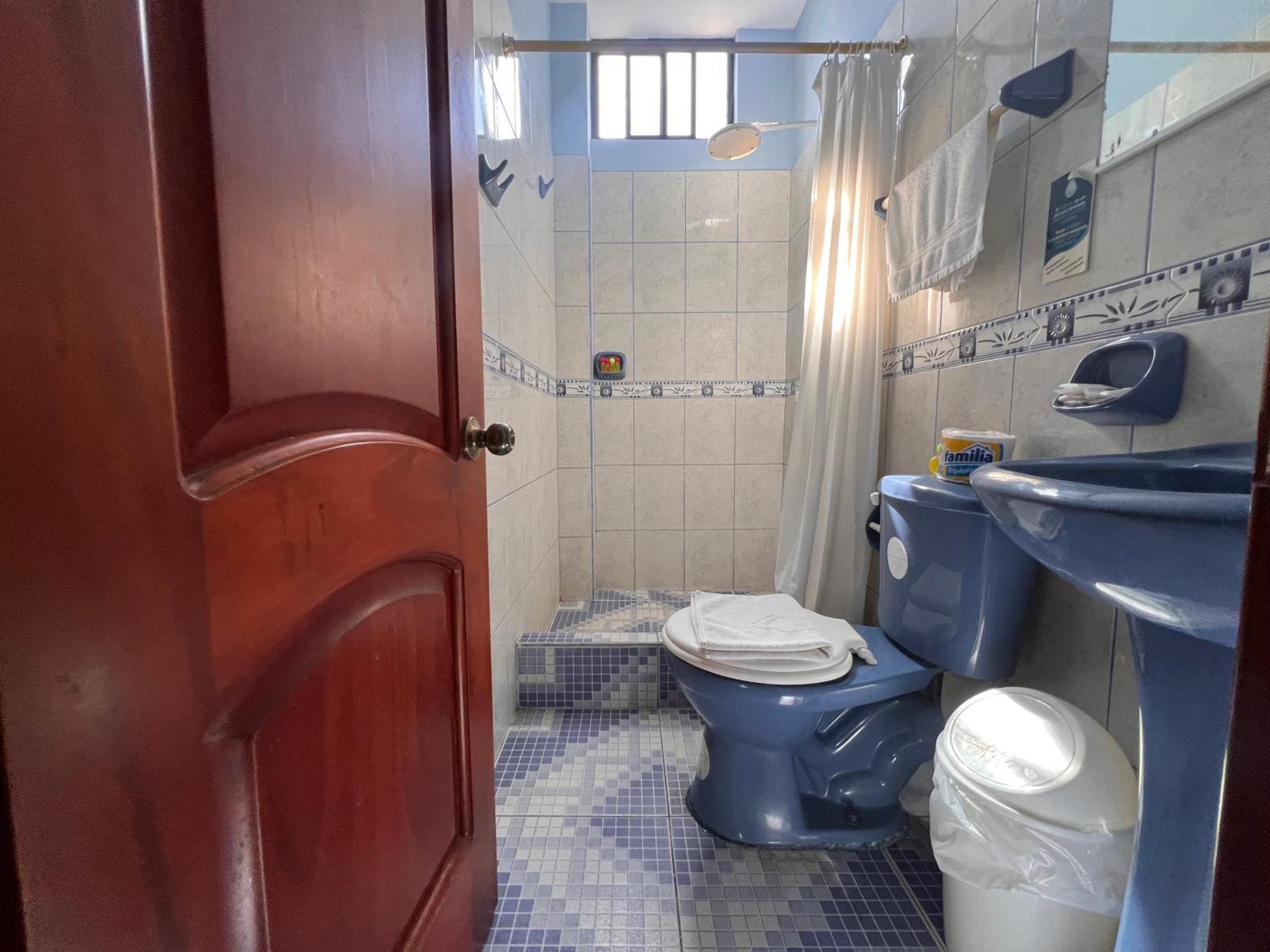 Hostal Casa Cascada 阿约拉港 外观 照片
