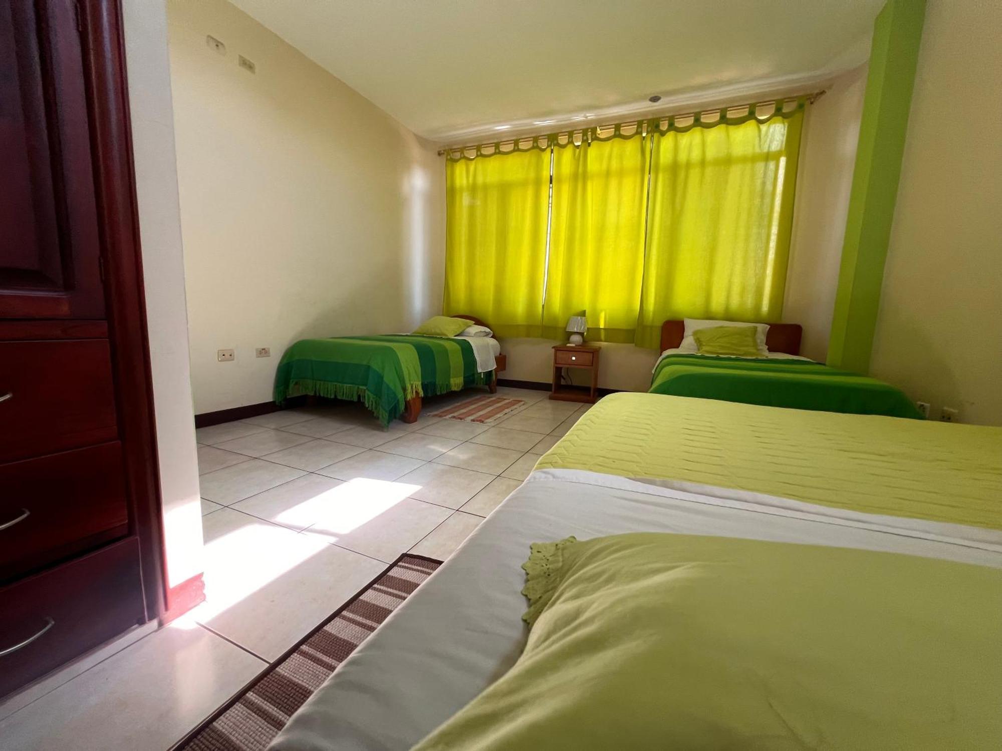 Hostal Casa Cascada 阿约拉港 外观 照片